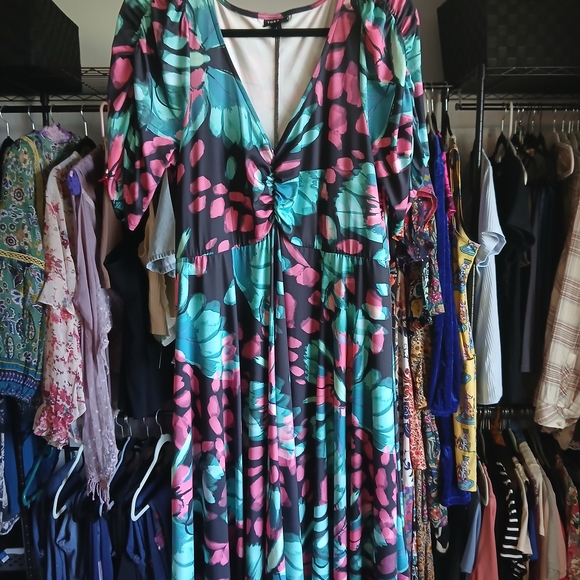 Torrid Curve Dresses & Skirts - Elegant Pink and Green Midi Dress